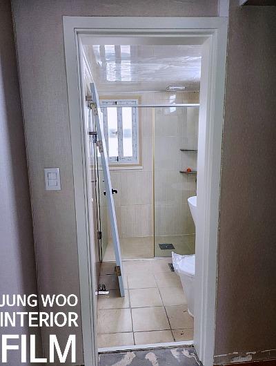 방화문부터 등박스까지 톤을 맞춘 필름 시공 | 의왕 해모로A