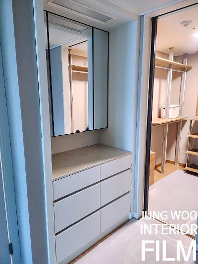 방화문부터 샷시까지 톤을 맞춘 필름 리폼 | 인천 서구 루원지웰시티 푸르지오