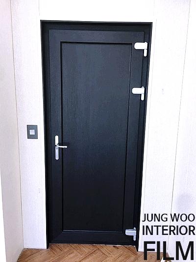 검정 필름