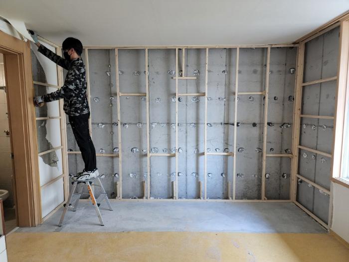 샤시 하부 단열 공간 확보와 XPS 단열재의 선택 | 성동구 금호동 삼성 래미안