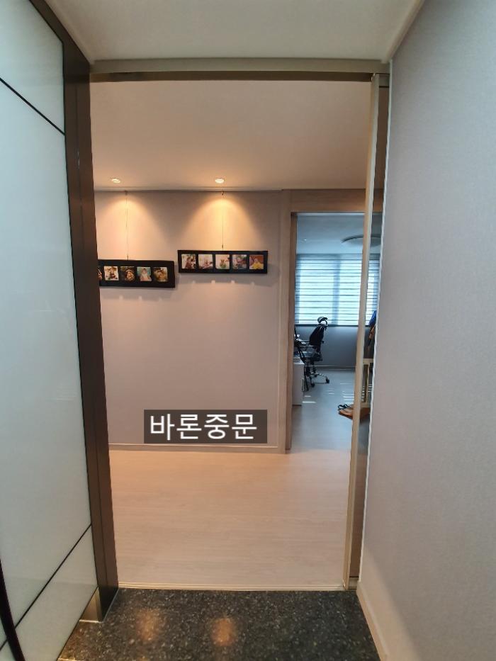 샴페인골드 원슬라이딩과 강화브론즈 유리의 조합 | 송도호반베르디움3차