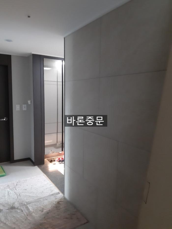 샴페인골드 프레임과 브론즈 유리의 조합 | 김포 호반베르디움더퍼스트