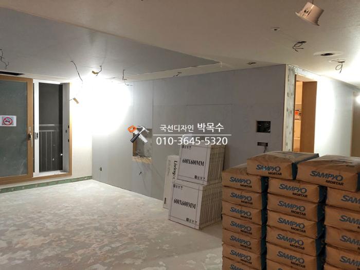 우물천정 평탄화와 9미리 문선 리폼으로 정돈한 성동구 텐즈힐2단지 | 성동구 텐즈힐2단지