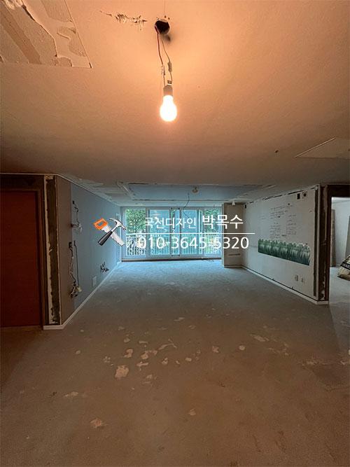 중문 가벽과 확장부 재단열로 잡은 기초 공사 | 부평 삼산타운6단지