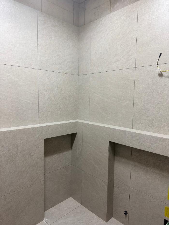 백시멘트 없는 무메지 상태에서 충진한 퍼플렉스 P-30 | 욕실 2곳