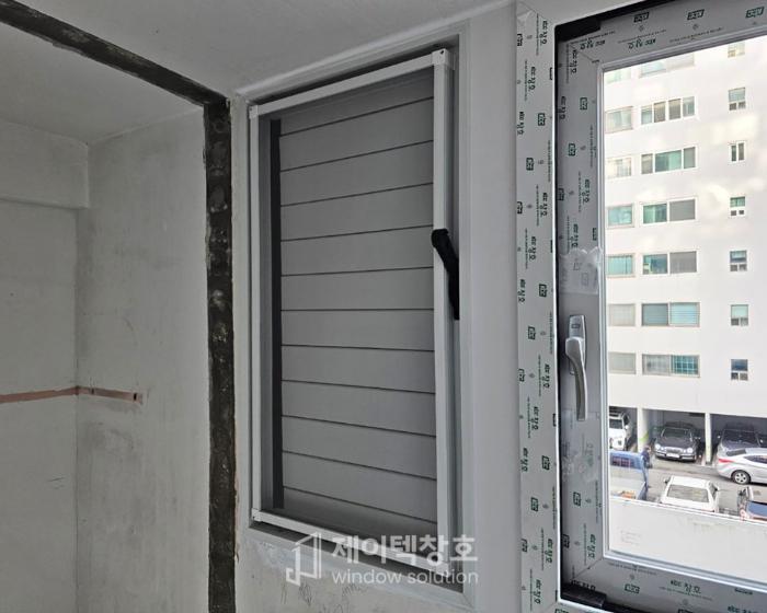30년 된 알루미늄 샷시를 걷어내고 찾은 온기 | 통영 진우마리나타운