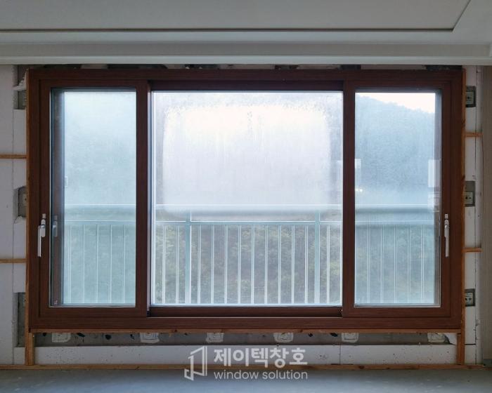 외창 위주 교체로 단열 성능을 높인 KCC창호 시공 | 진주 금산이편한세상