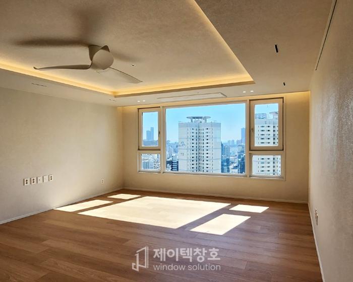 찬 바람 걱정 없이 아늑해진 창가 풍경 | 경주 강동리조트 샷시 교체