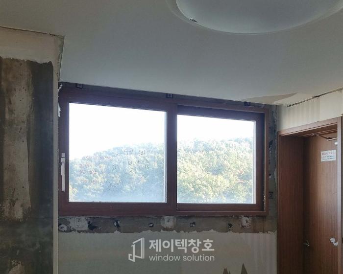 외창 위주 교체로 단열 성능을 높인 KCC창호 시공 | 진주 금산이편한세상