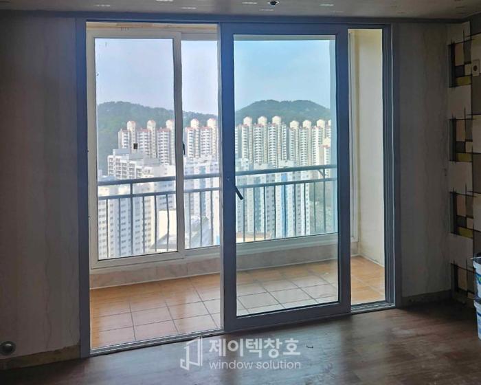 알루미늄과 나무 샷시를 걷어내고 KCC창호로 바꾼 집 | 삼한그린타운2차