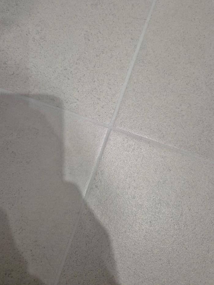 무메지 타일 틈새를 채운 케라폭시 색상 매칭 | 판교 산운마을 11단지