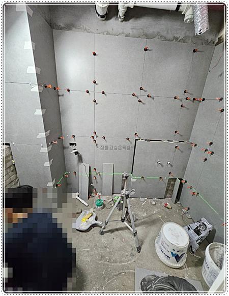 정밀한 컷팅을 위해 준비된 수공구들