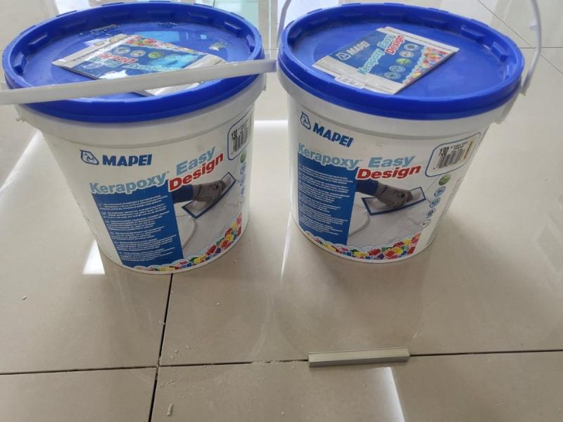 줄눈 마감용 MAPEI Kerapoxy Easy Design 제품