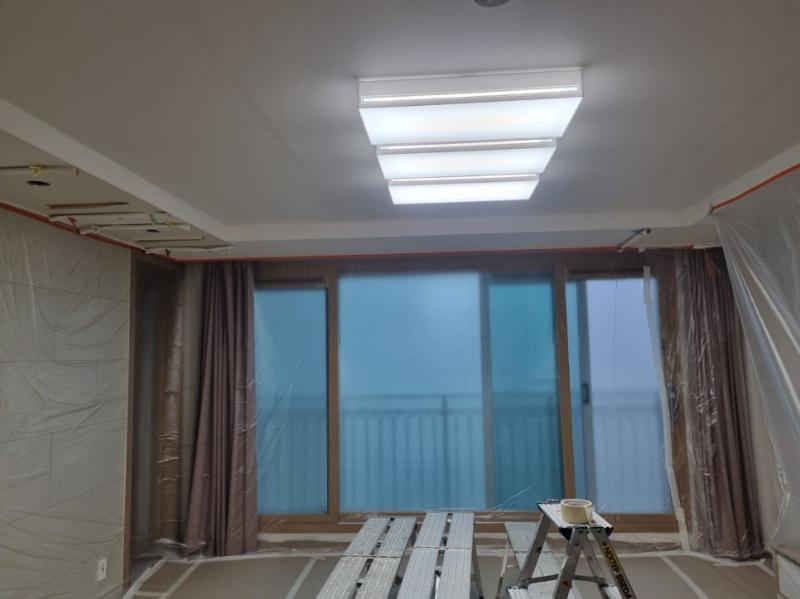 조명 기구 본체의 배선 점검