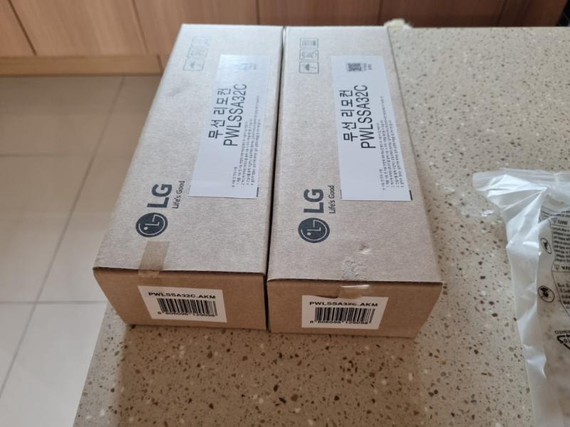 LG 무선 리모컨 PWLSSA32C 박스와 구성품