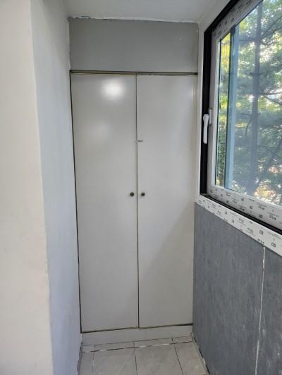 불투명 도어 패널과 문틀의 경계 작업