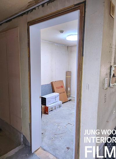 수납장의 필름 시공 전 상태