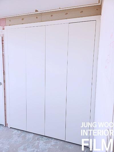 방화문부터 샷시까지 낡은 색감을 지운 필름 리폼 | 서대문구 브라운스톤 A동 사진