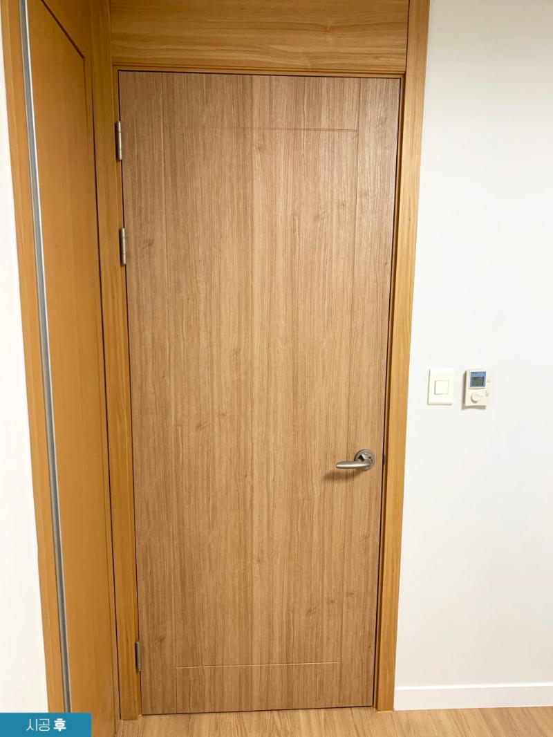 하부 패널까지 래핑된 리폼 후의 도어