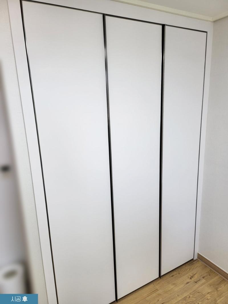 수납장, 우드톤 바닥