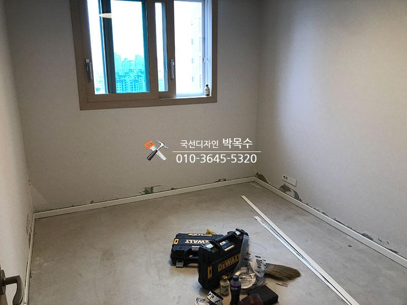 정밀한 자재 가공을 위해 사용되는 수공구들