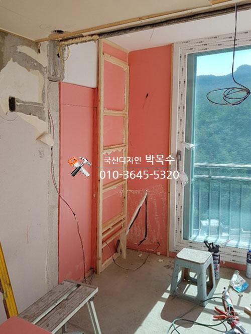 세밀한 마감을 위해 준비된 수공구와 도구들