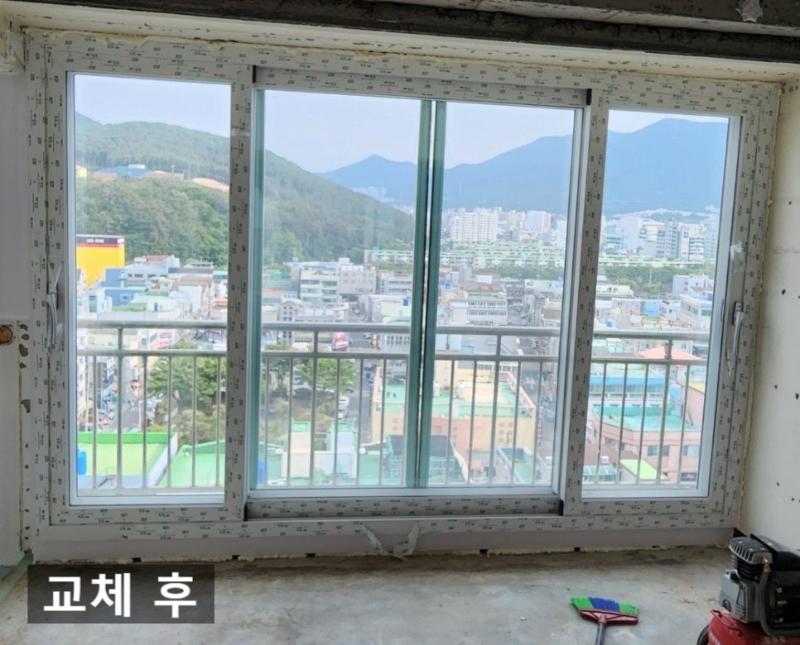 알루미늄과 목창의 낮은 기밀성을 KCC 뉴프라임과 와이드빌로 보완한 집 | 거제 동헌아파트 사진