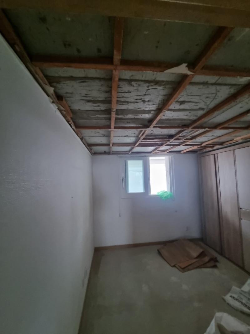 천장 속 8cm 공간을 활용해 단내림 없이 매립한 LG 시스템에어컨 5대 | 양천구 목동아파트 사진